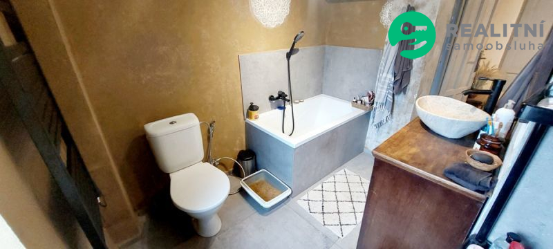 Dvougenerační dům Vroutek - obrázek č.20
