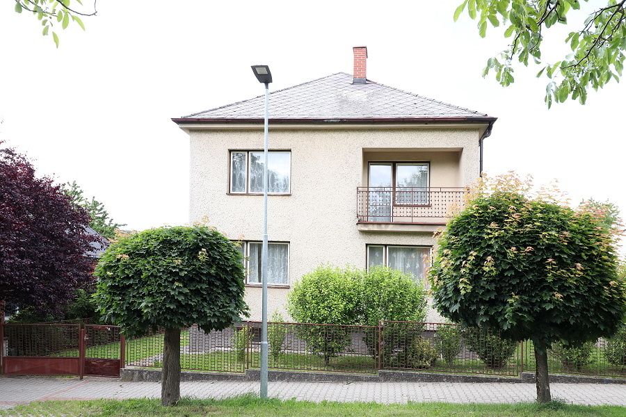 Rodinný dům s velkou zahradou, Erbenova, Hořice, JC - obrázek č.2