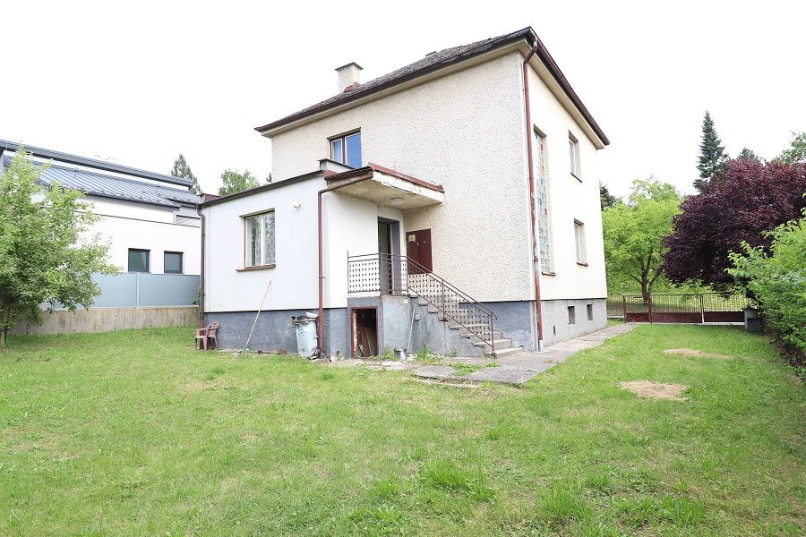 Rodinný dům s velkou zahradou, Erbenova, Hořice, JC - obrázek č.3