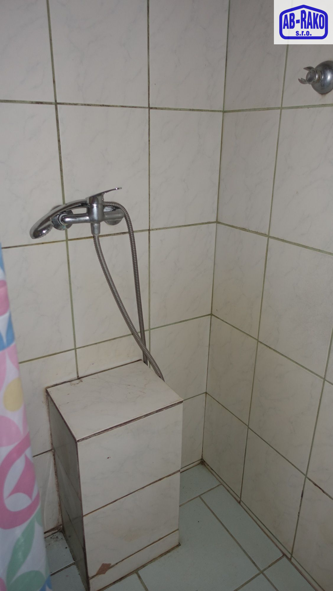 Menší RD se zastavitelnou zahradou Zbuzany v J. Hradci - obrázek č.7