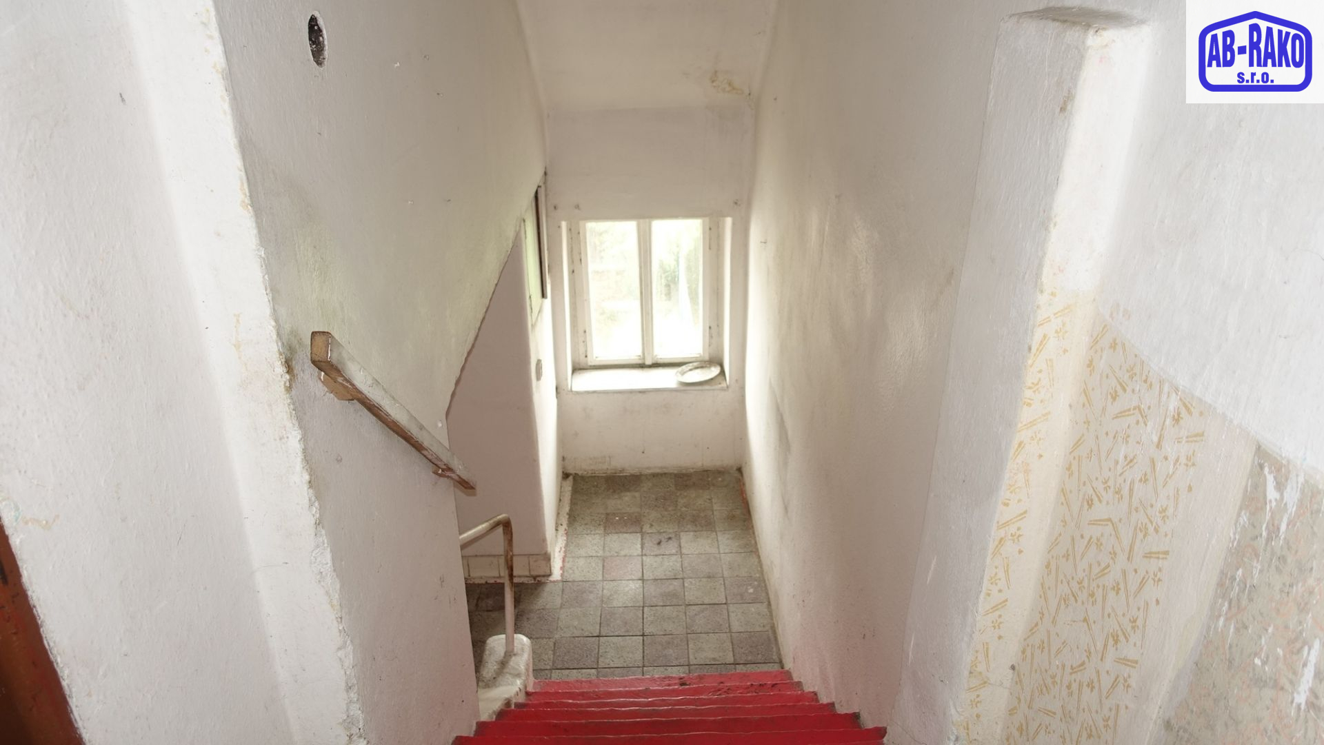 Menší RD se zastavitelnou zahradou Zbuzany v J. Hradci - obrázek č.11