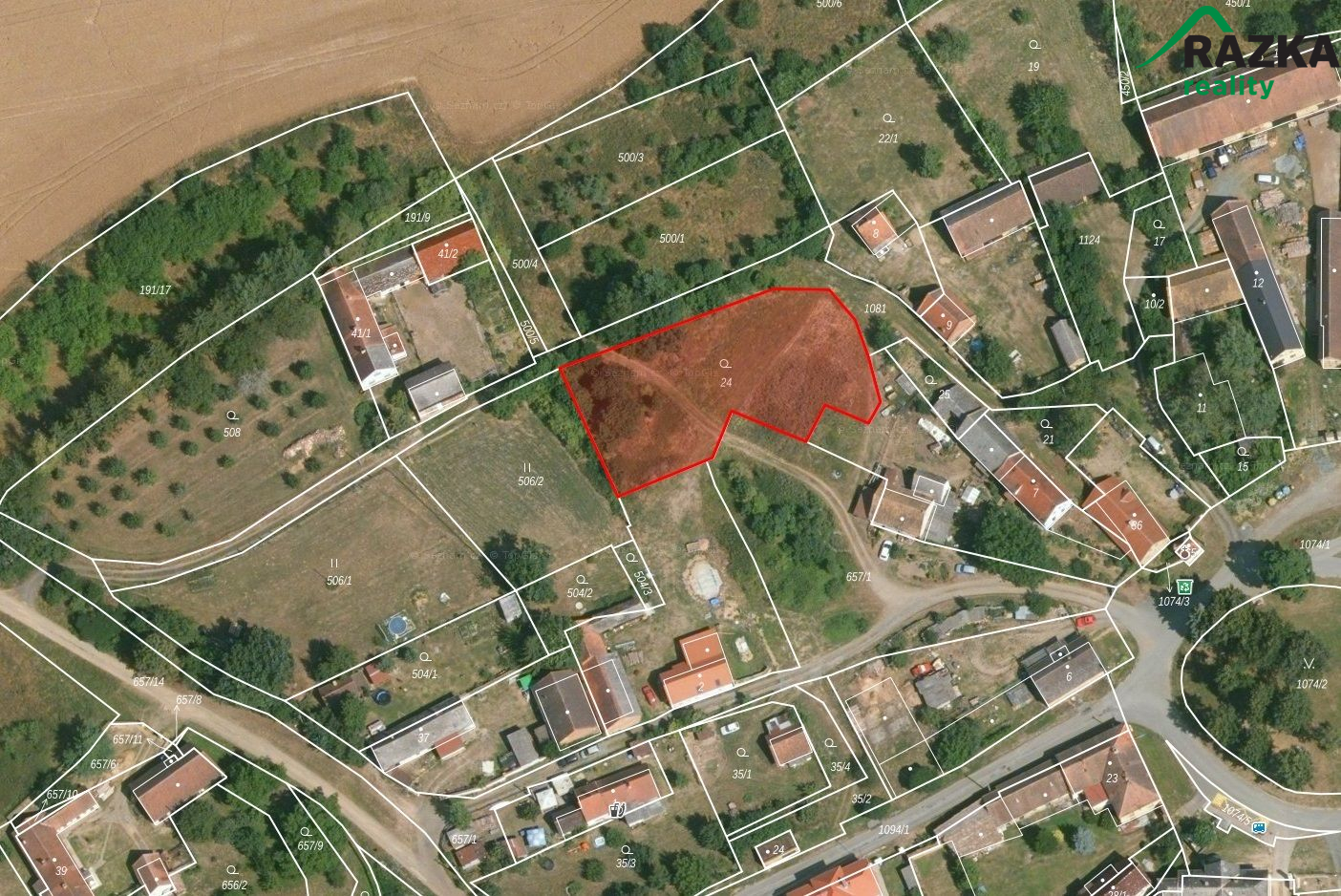 Stavební pozemek (1548m2) Sviňomazy, obec Trpísty - titulní obrázek--
