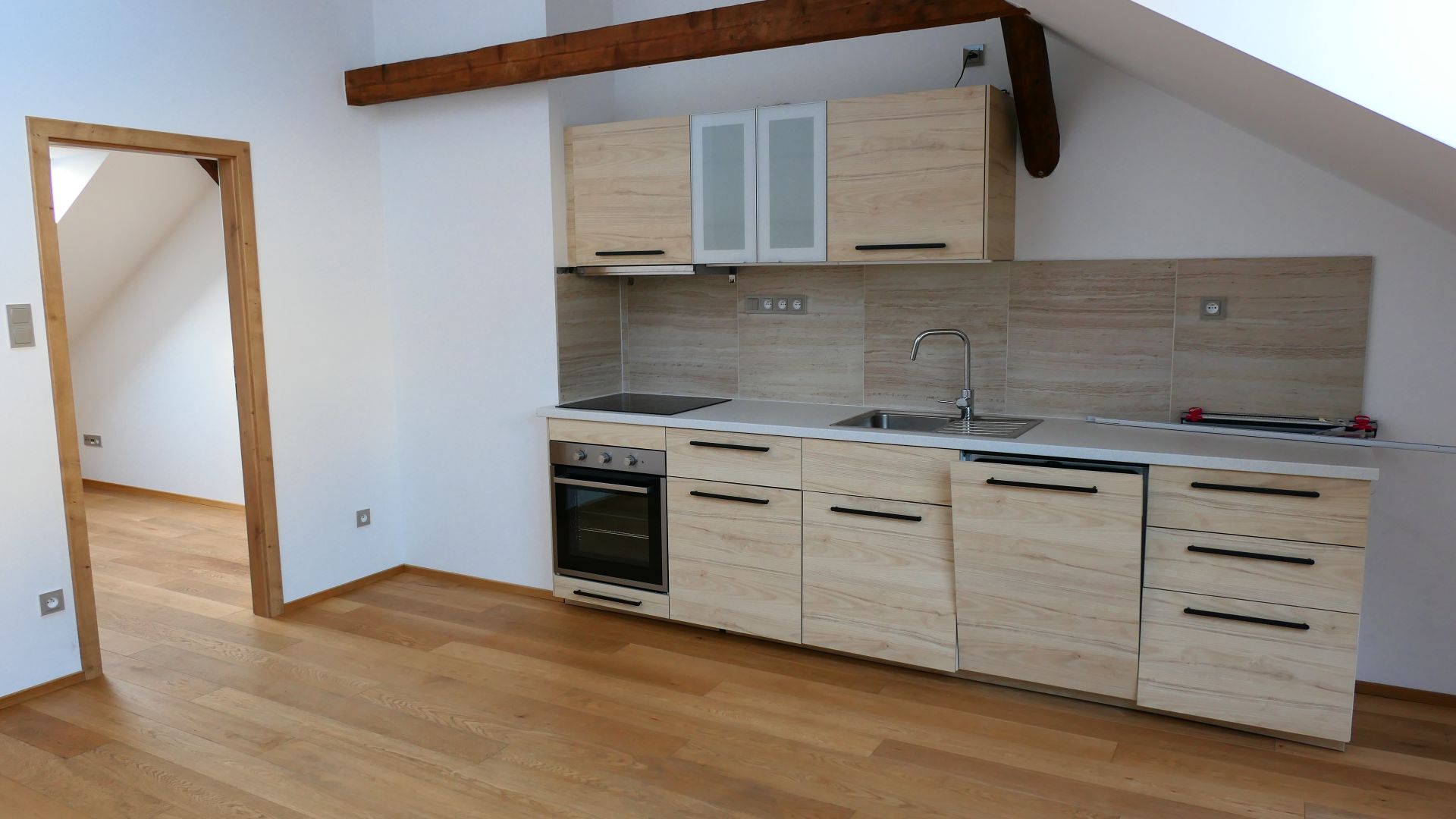 Bytový dům Náchod, Husovo náměstí, okres Náchod - obrázek č.16