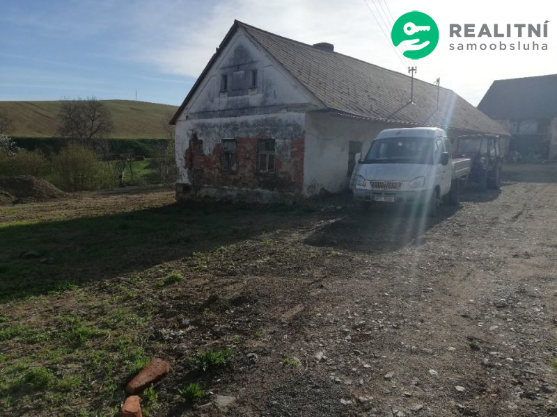 Nabízím k prodeji dům se stodolou v okolí Klatov - obrázek č.8