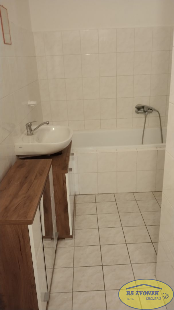 Pronájem bytu 3+1, Holešov, centrum - obrázek č.5