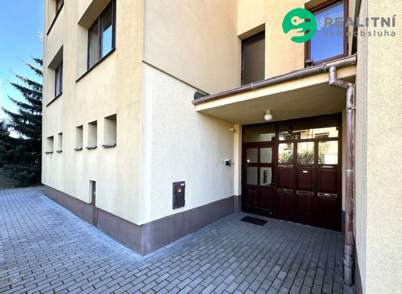 Byt 4+1 s garáží a zahradou ve Starém Pelhřimově - obrázek č.15