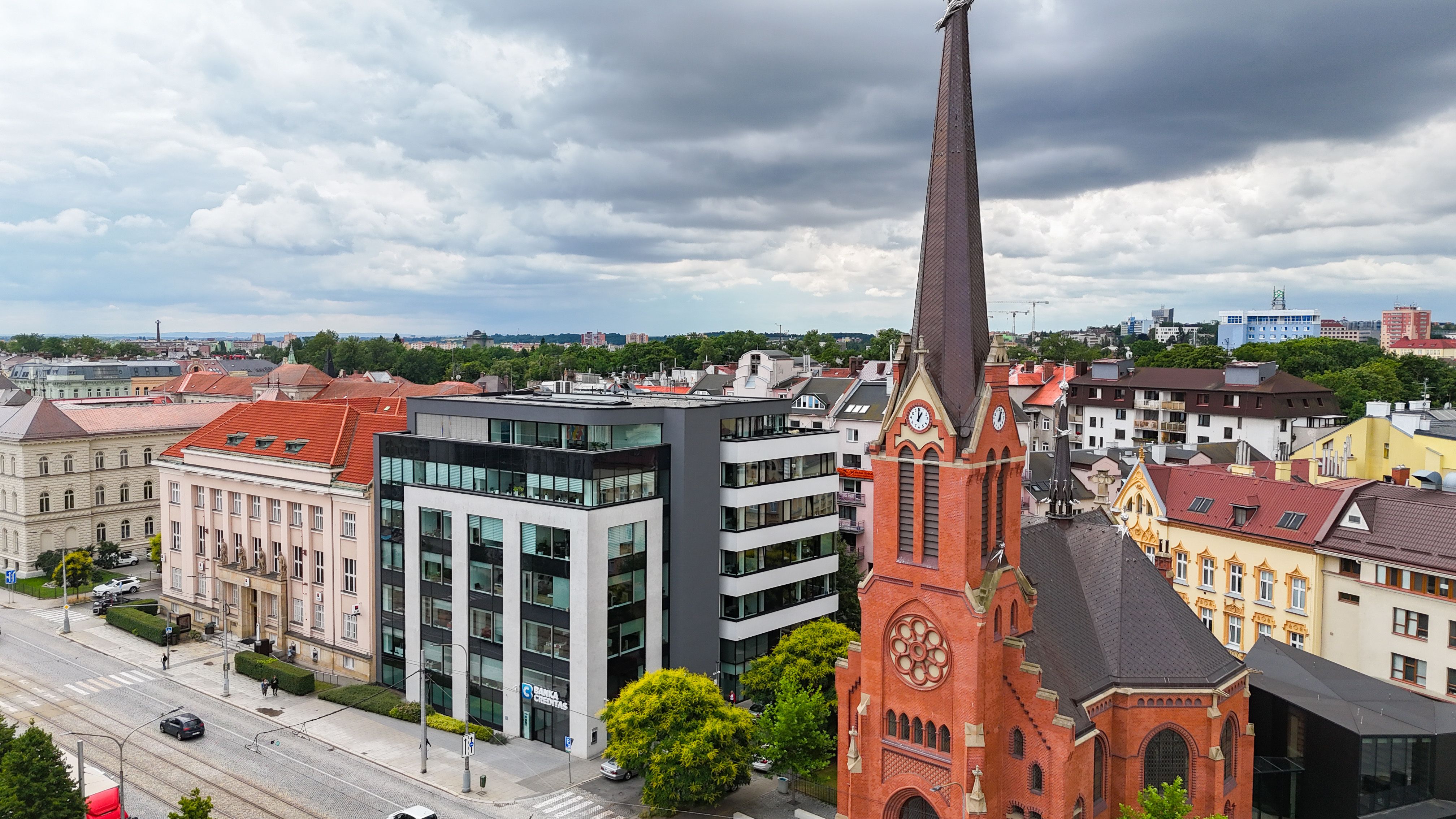 Pronájem luxusních kanceláří v centru Olomouce - obrázek č.5