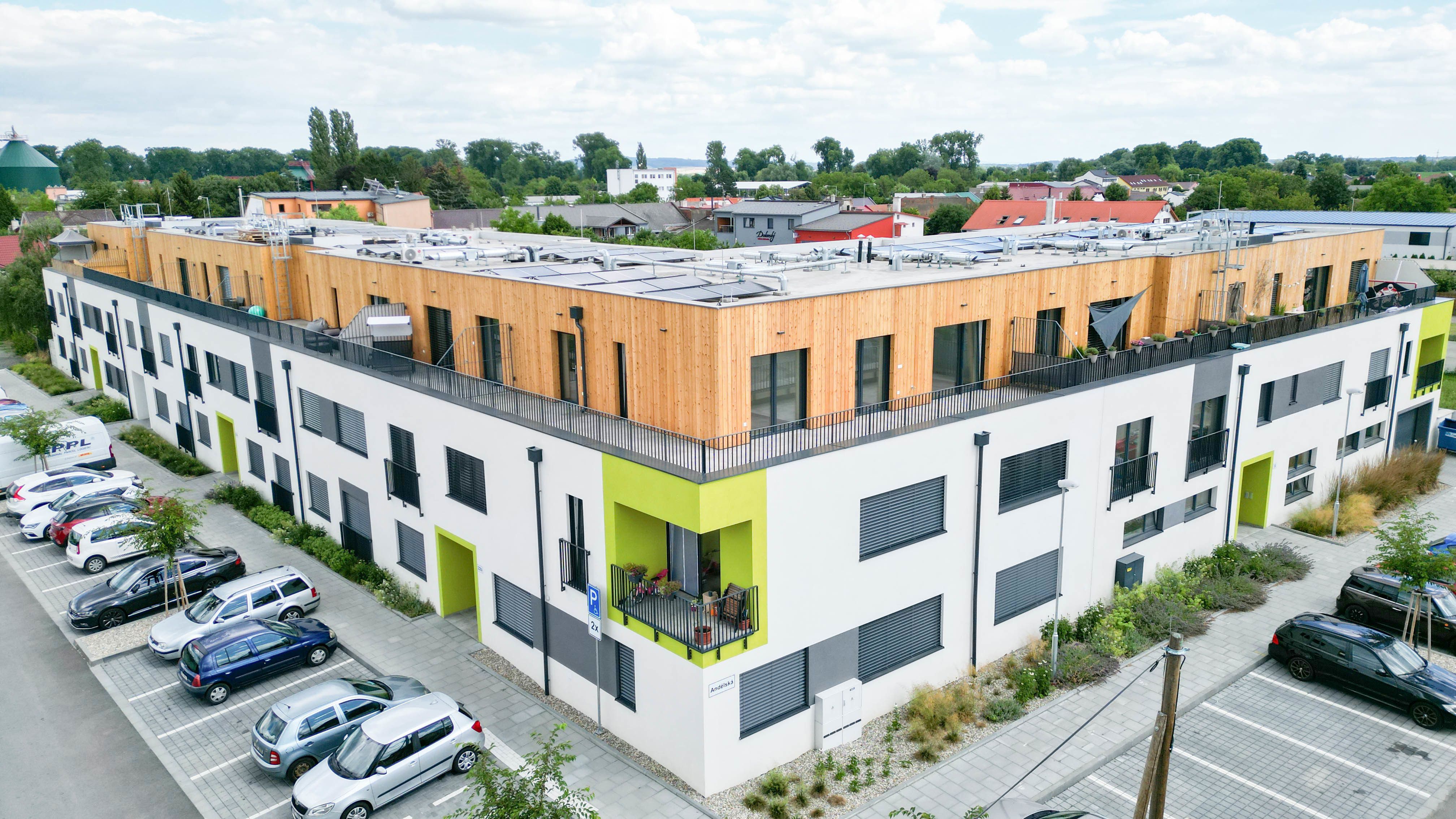 Pronájem novostavby bytu 1+kk v Olomouci, Dolní novosadská - titulní obrázek--