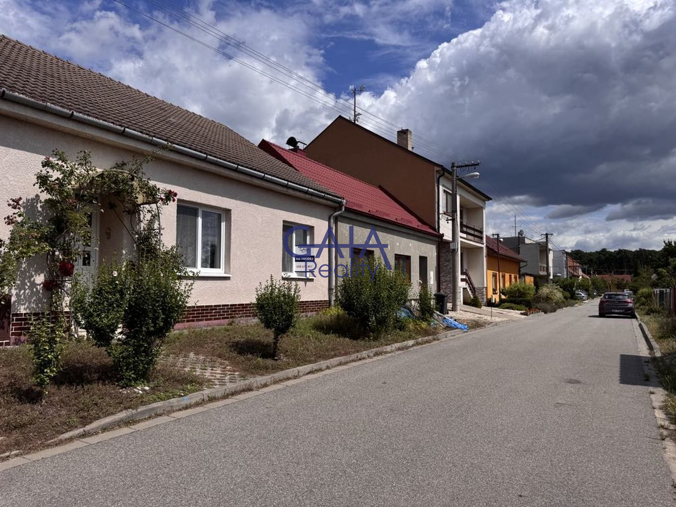 Prodej rodinného domu 3+1 s hezkou zahradou a vinným sklepem - obrázek č.19