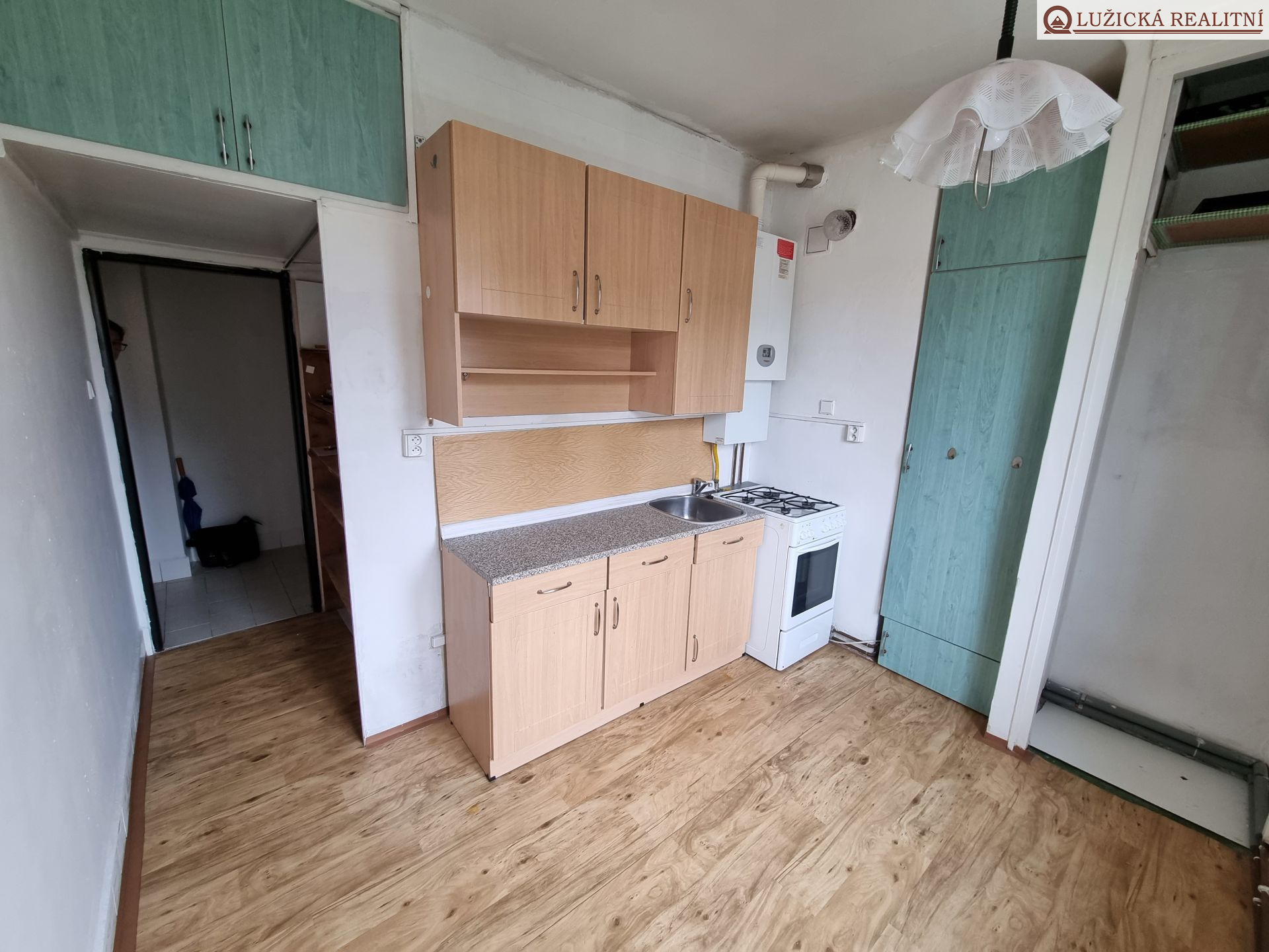 Pronájem družstevního bytu 3+1 v centru Rumburku.Nájem 8500 - titulní obrázek--