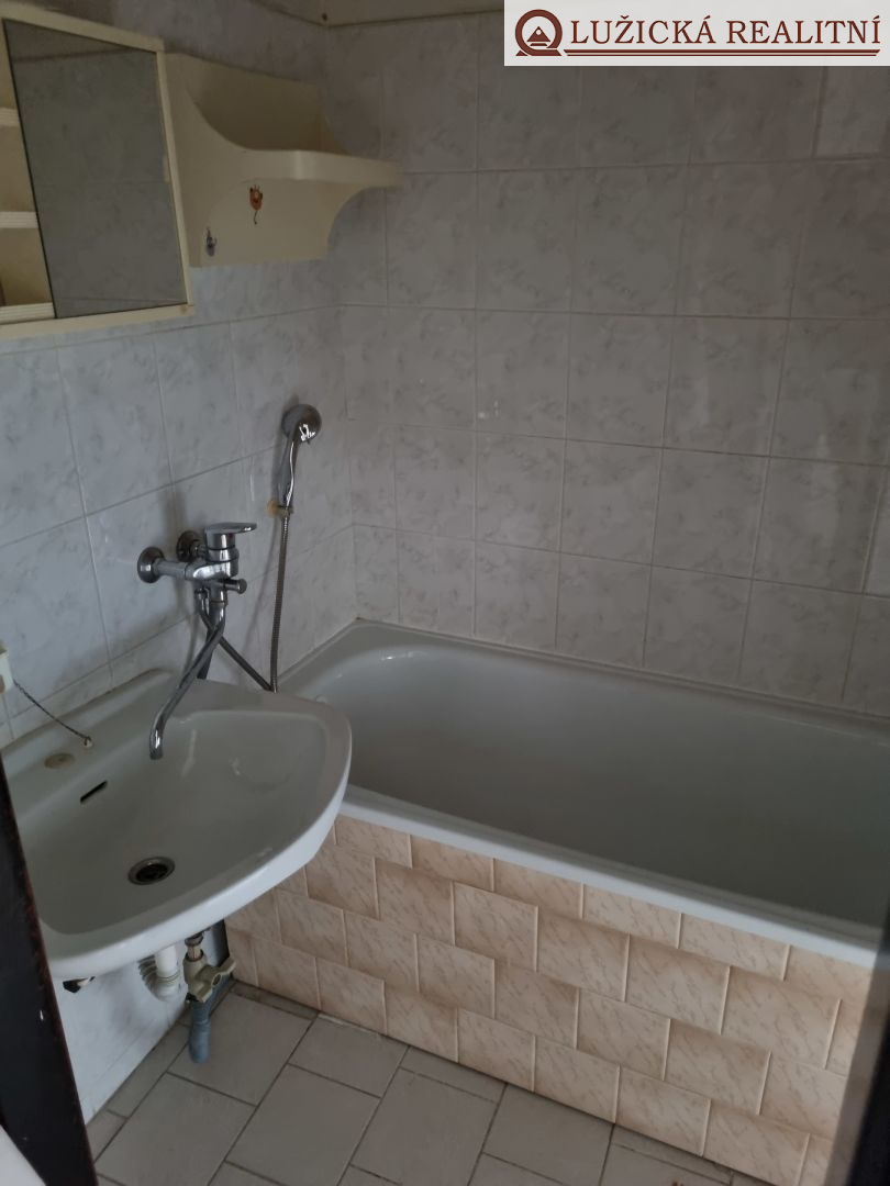 Pronájem družstevního bytu 3+1 v centru Rumburku.Nájem 8500 - obrázek č.5