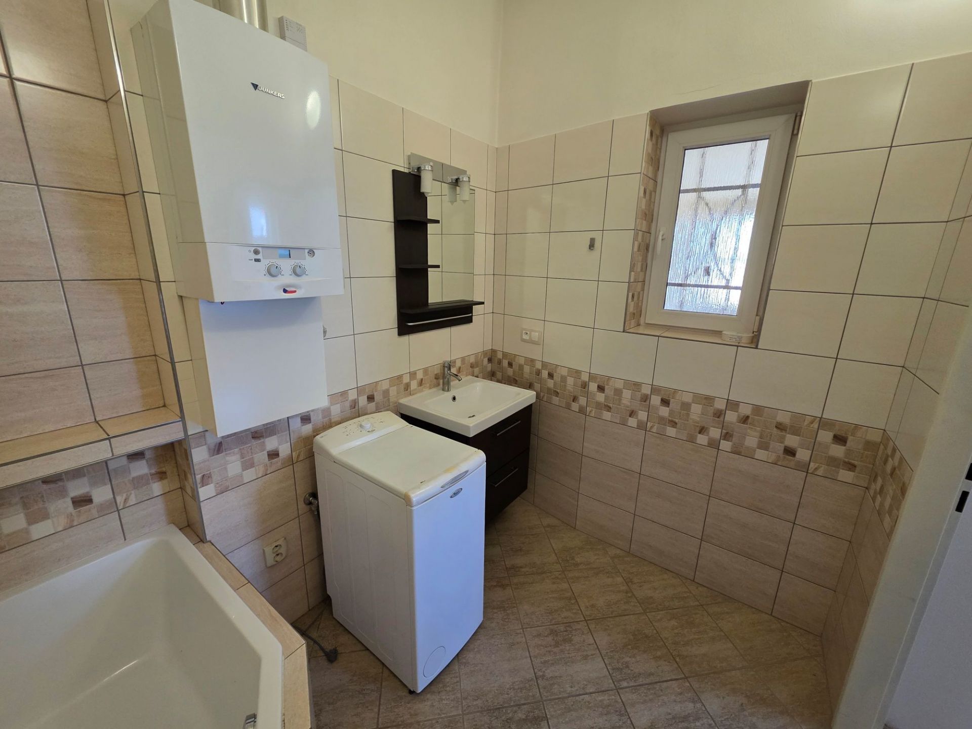 Byt 2+kk Praha 5, Košíre, ulice Pod školou - pronájem - obrázek č.9