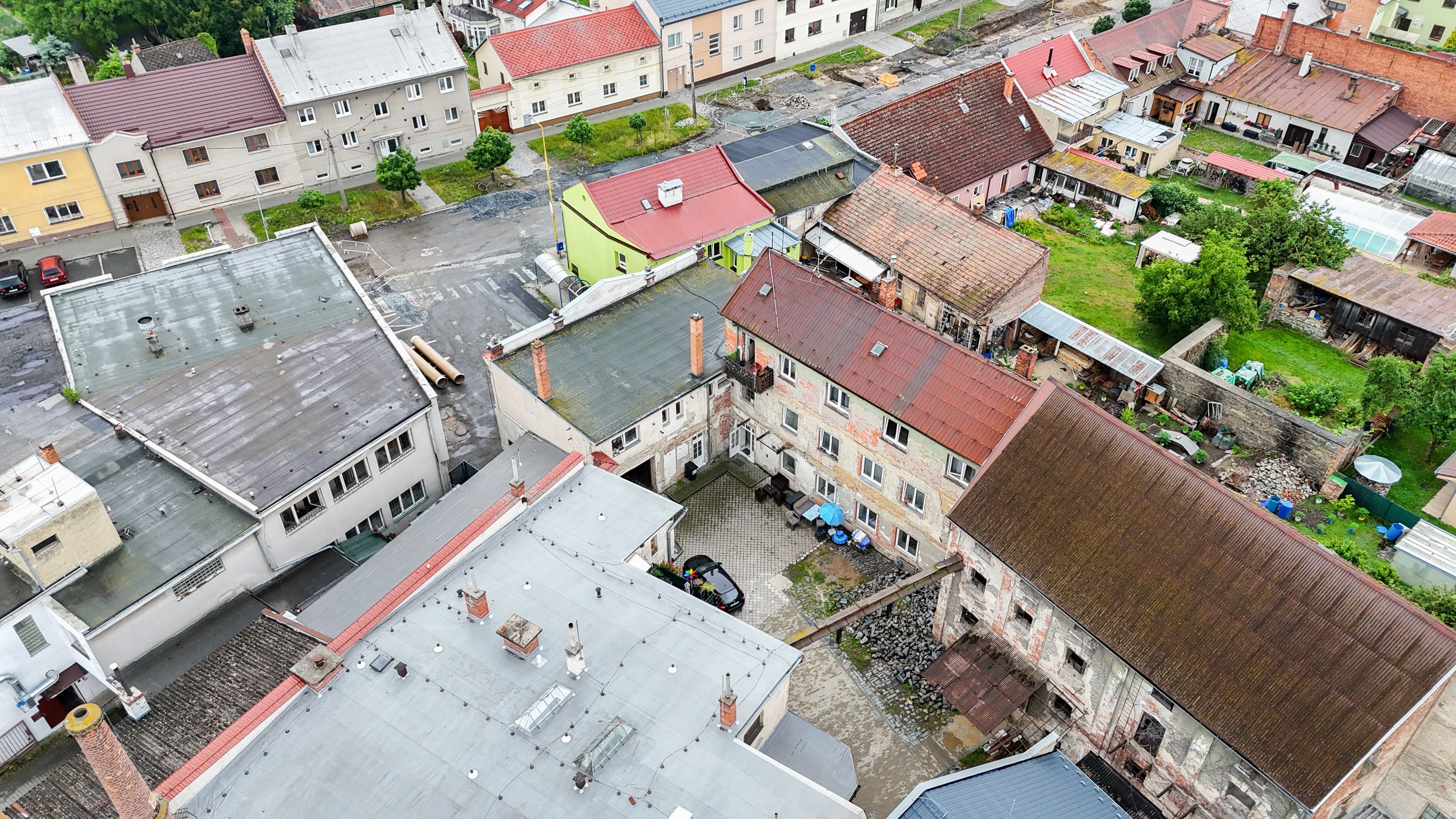 Prodej objektu s pěti byty a prodejnou ve Velké Bystřici - obrázek č.3