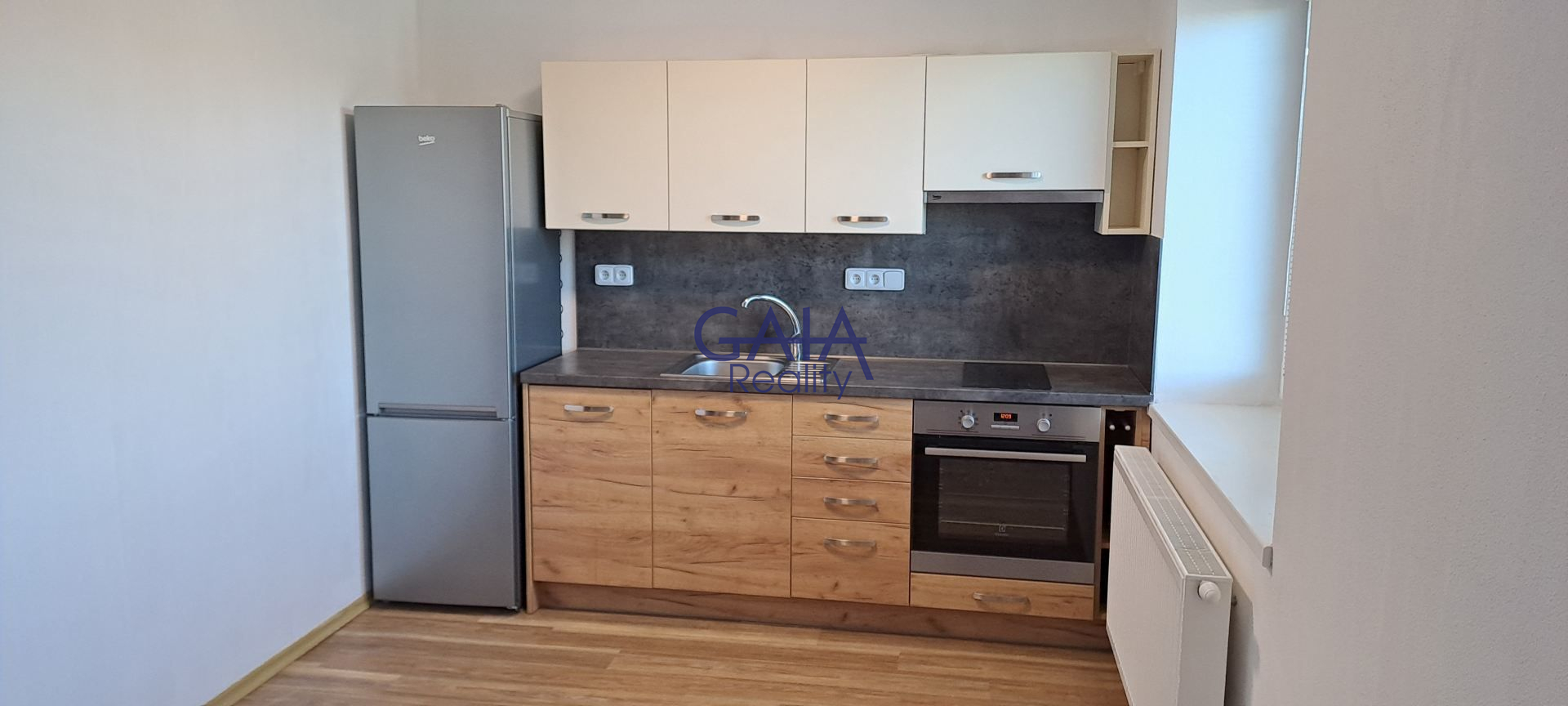 Pronájem krásného bytu 1+kk s balkonem - obrázek č.2