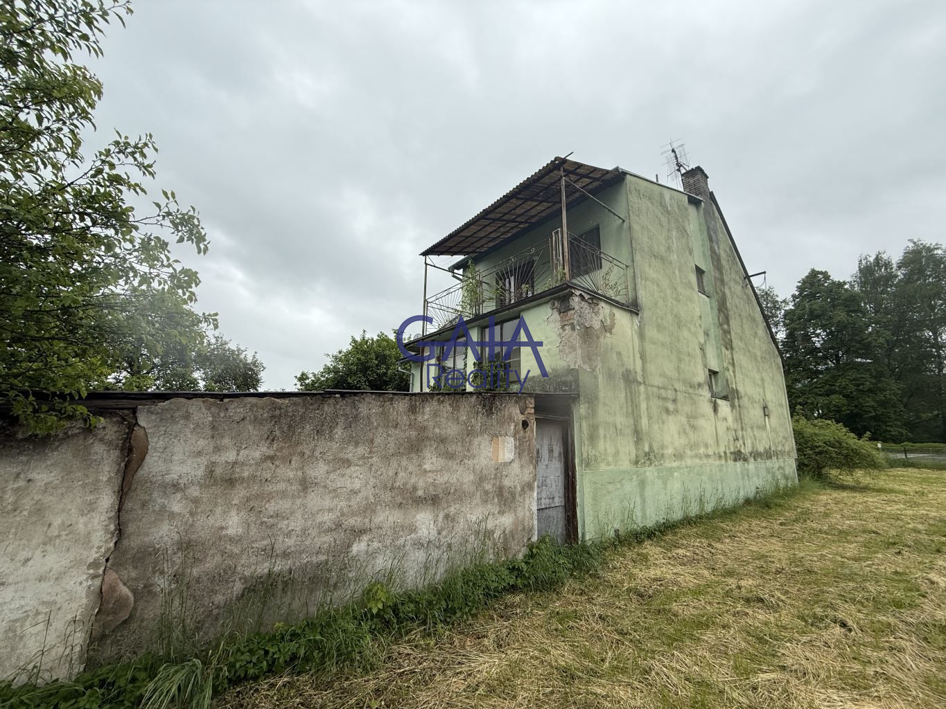 Stavební místo s původním domem v malebné části Svatý Štěpán - obrázek č.13
