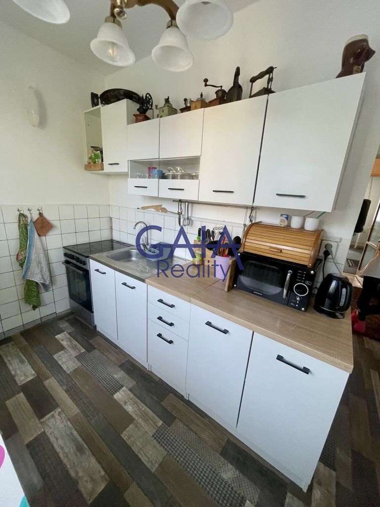Pronájem bytu 4+1 Kyjov – balkon s výhledem - titulní obrázek--