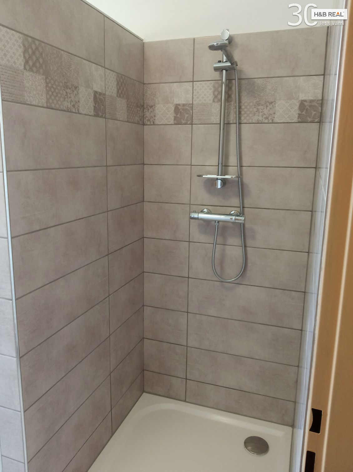 Pronájem rekonstruovaného bytu 3+kk s lodžií (Hranice, 76m2) - obrázek č.7
