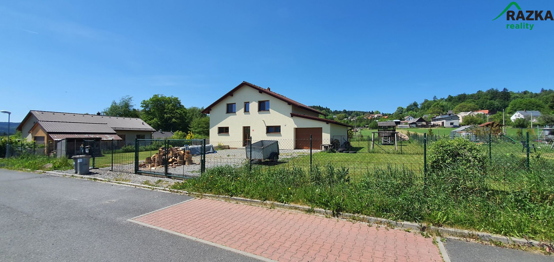 Novostavba RD 5+1 (196 m2) s garáží Obora, okr. Tachov - titulní obrázek--