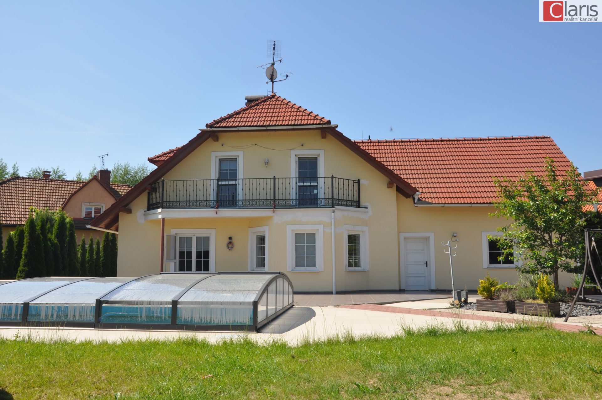 Prodej rodinného domu Šenov u Nového Jičína - titulní obrázek--