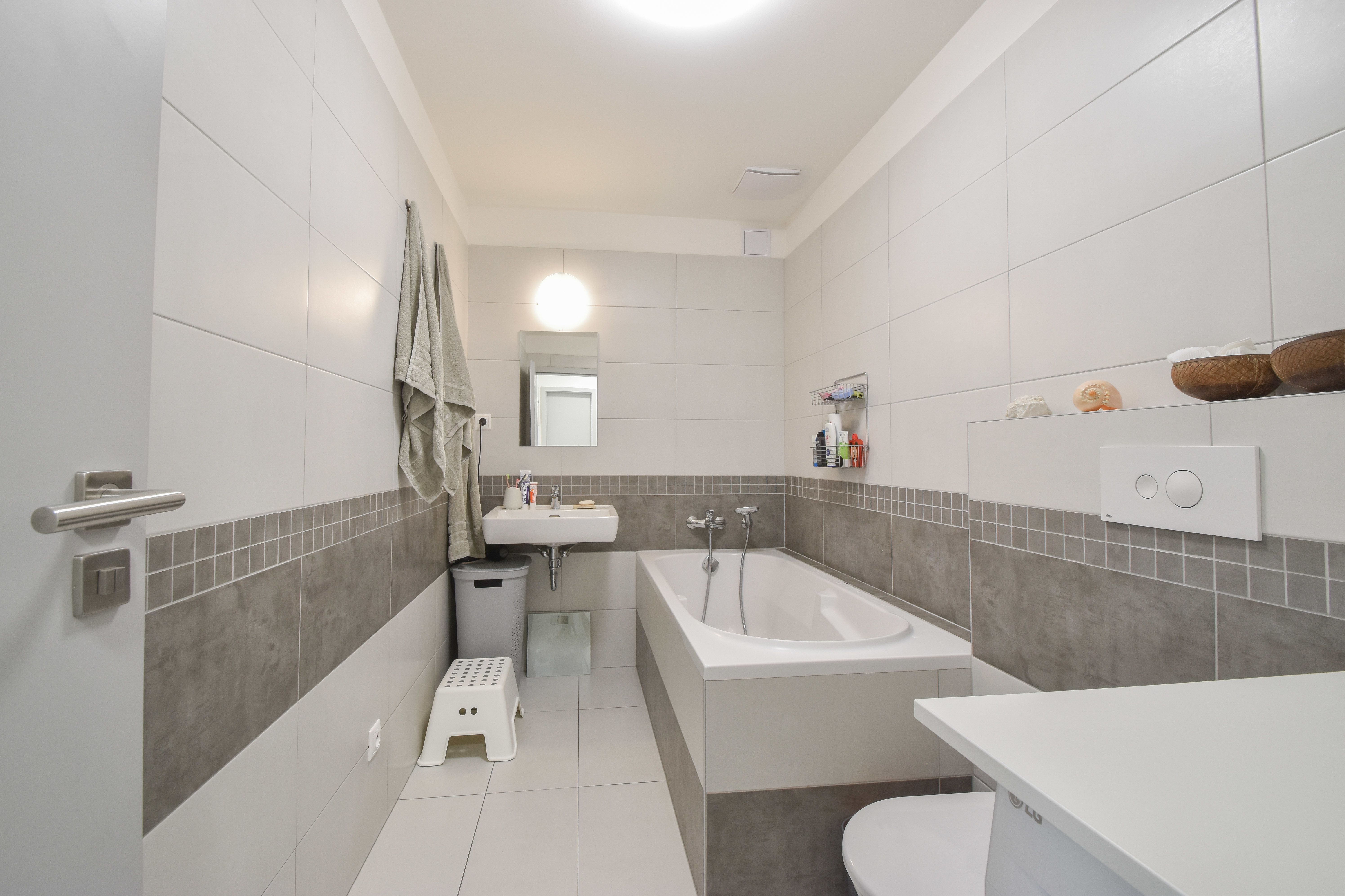Pronájem 2+kk s balkonem a parkováním, ul. Wellnerova - obrázek č.10