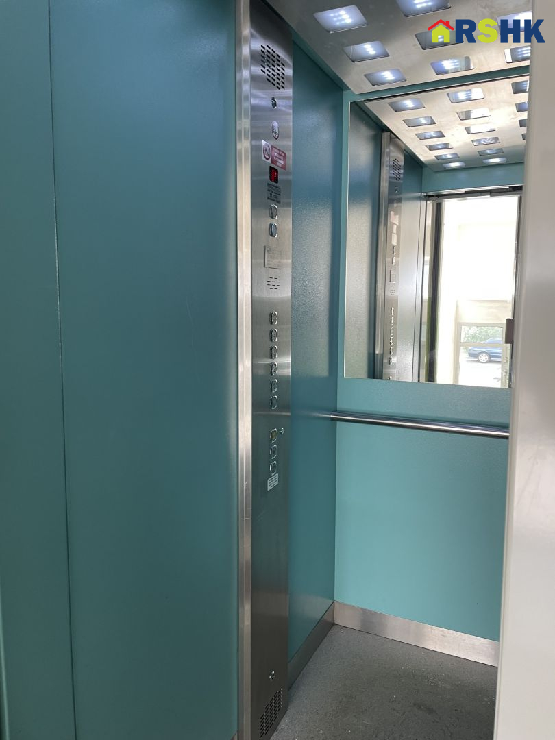 Prodej bytu 2+1 s lodžií, širší centrum HK - obrázek č.16
