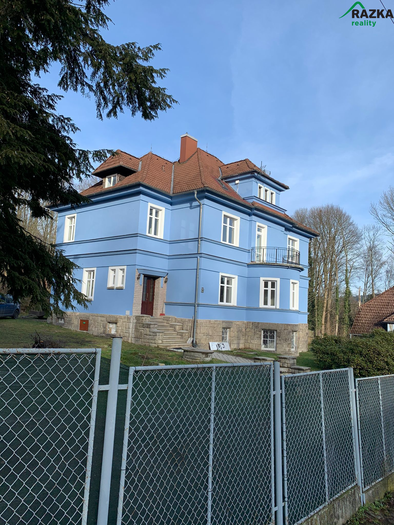 Prodej bytu 1+1 v Aši ul. Slovanská - titulní obrázek--