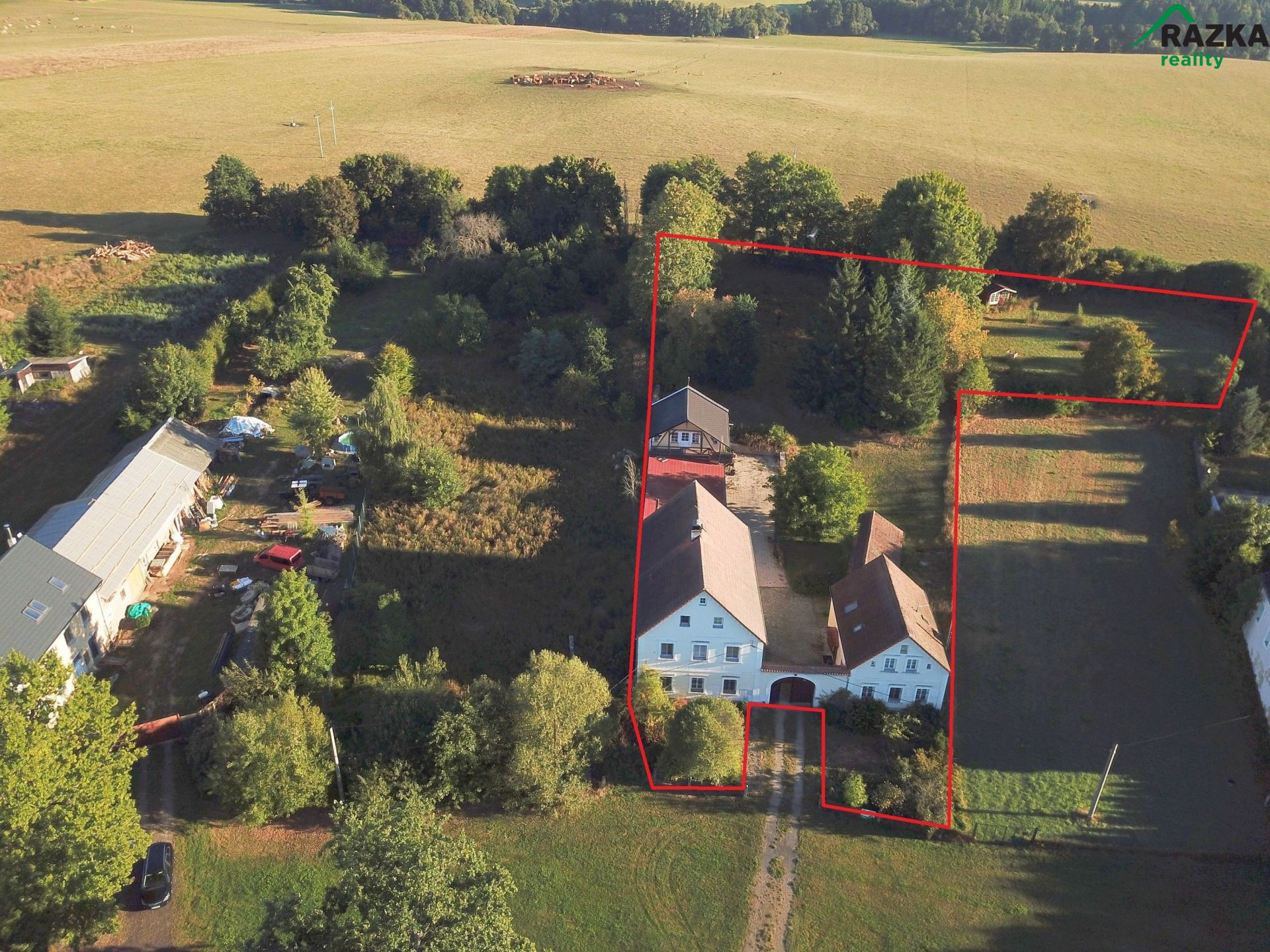 prodej_usedlosti_s_rozlehlymi_pozemky_v_obci_dolni_jadruz