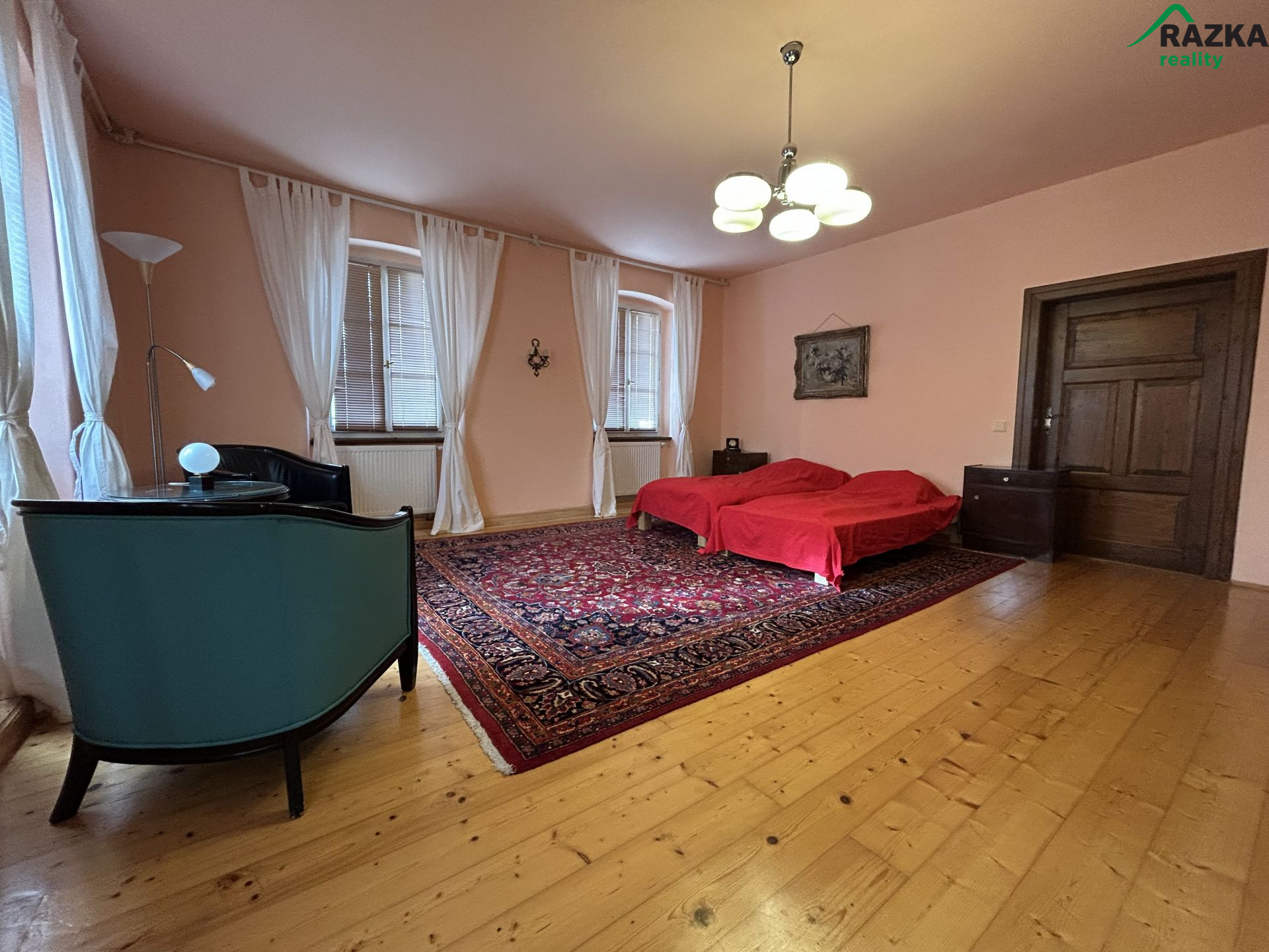 Prodej usedlosti s rozlehlými pozemky v obci Dolní Jadruž - obrázek č.17