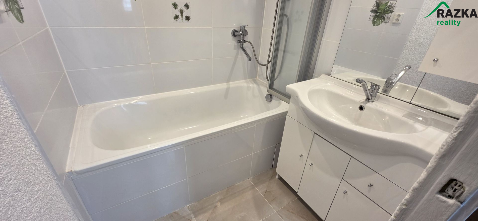 Byt 3+1 s lodžií (68 m2) Planá, ul. Fučíkova - obrázek č.8
