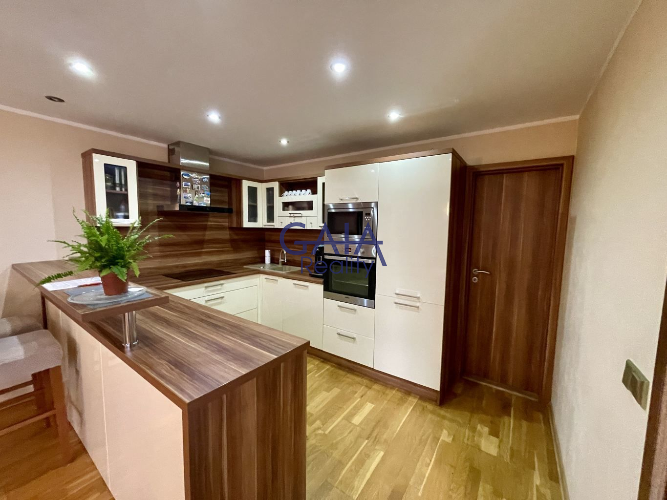 Rodinný dům se dvěma byty - obrázek č.2