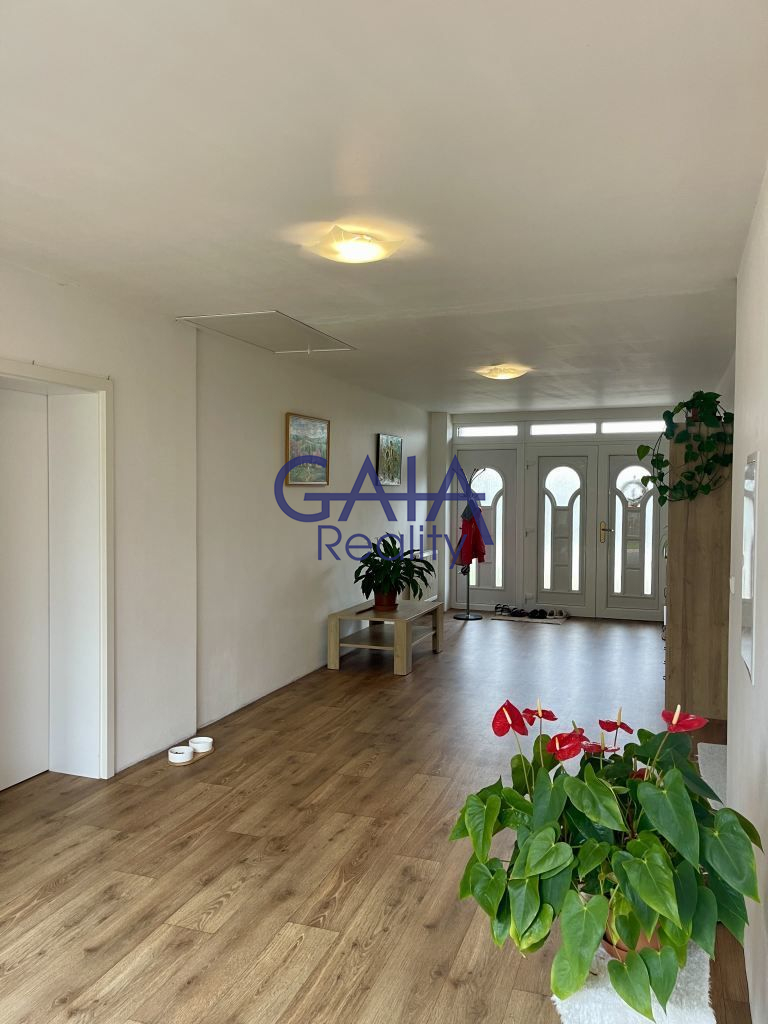 Rodinný dům se dvěma byty - obrázek č.20