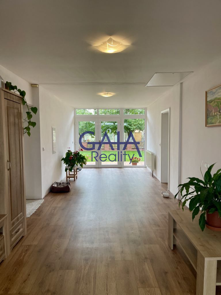 Rodinný dům se dvěma byty - obrázek č.22