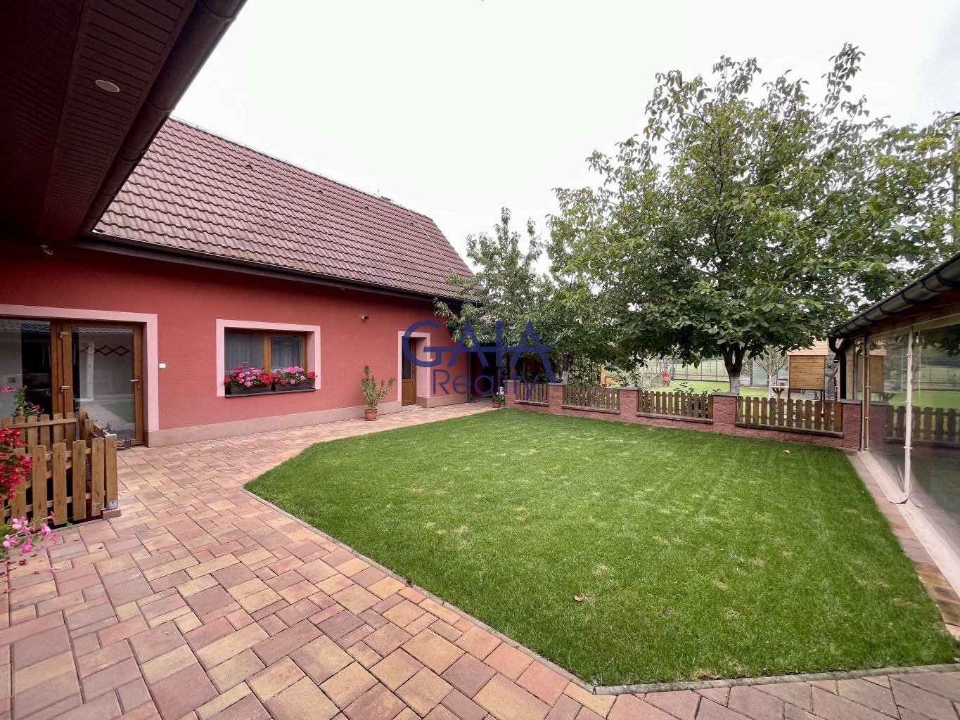 Rodinný dům se dvěma byty - obrázek č.25