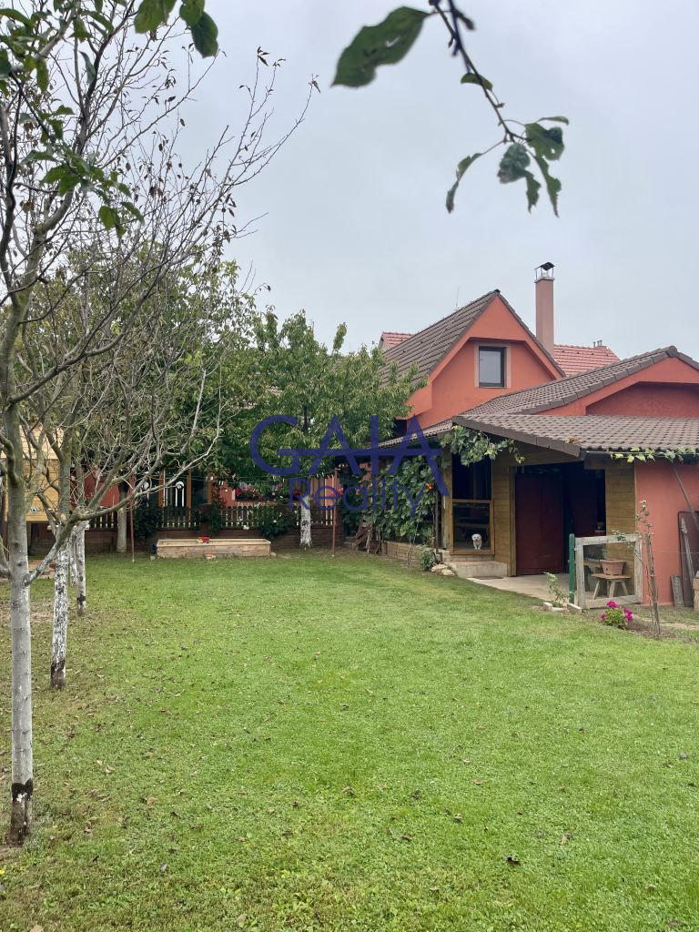 Rodinný dům se dvěma byty - obrázek č.27