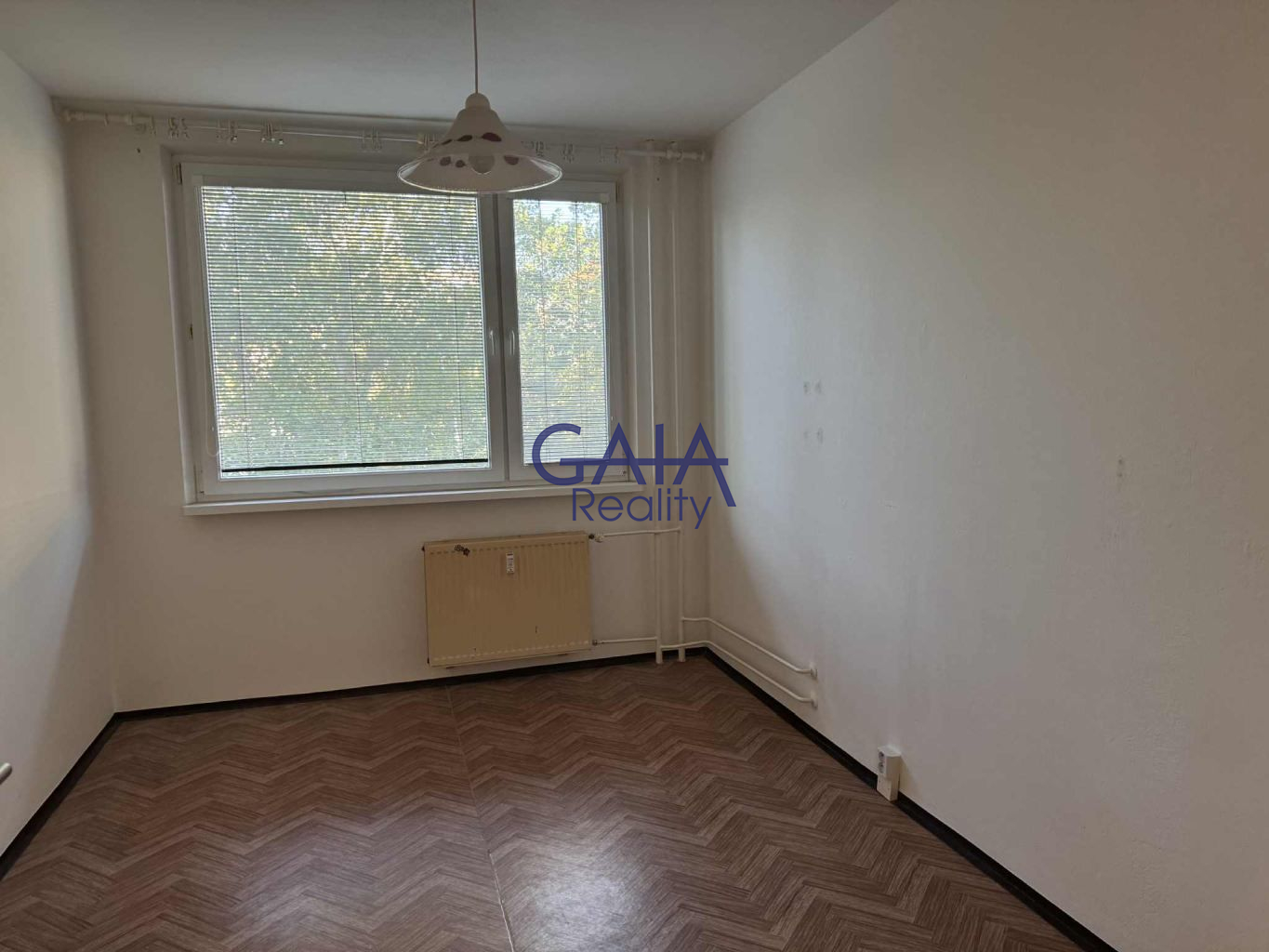 Podnájem bytu 3 +1 s balkonem nedaleko centra města - obrázek č.6
