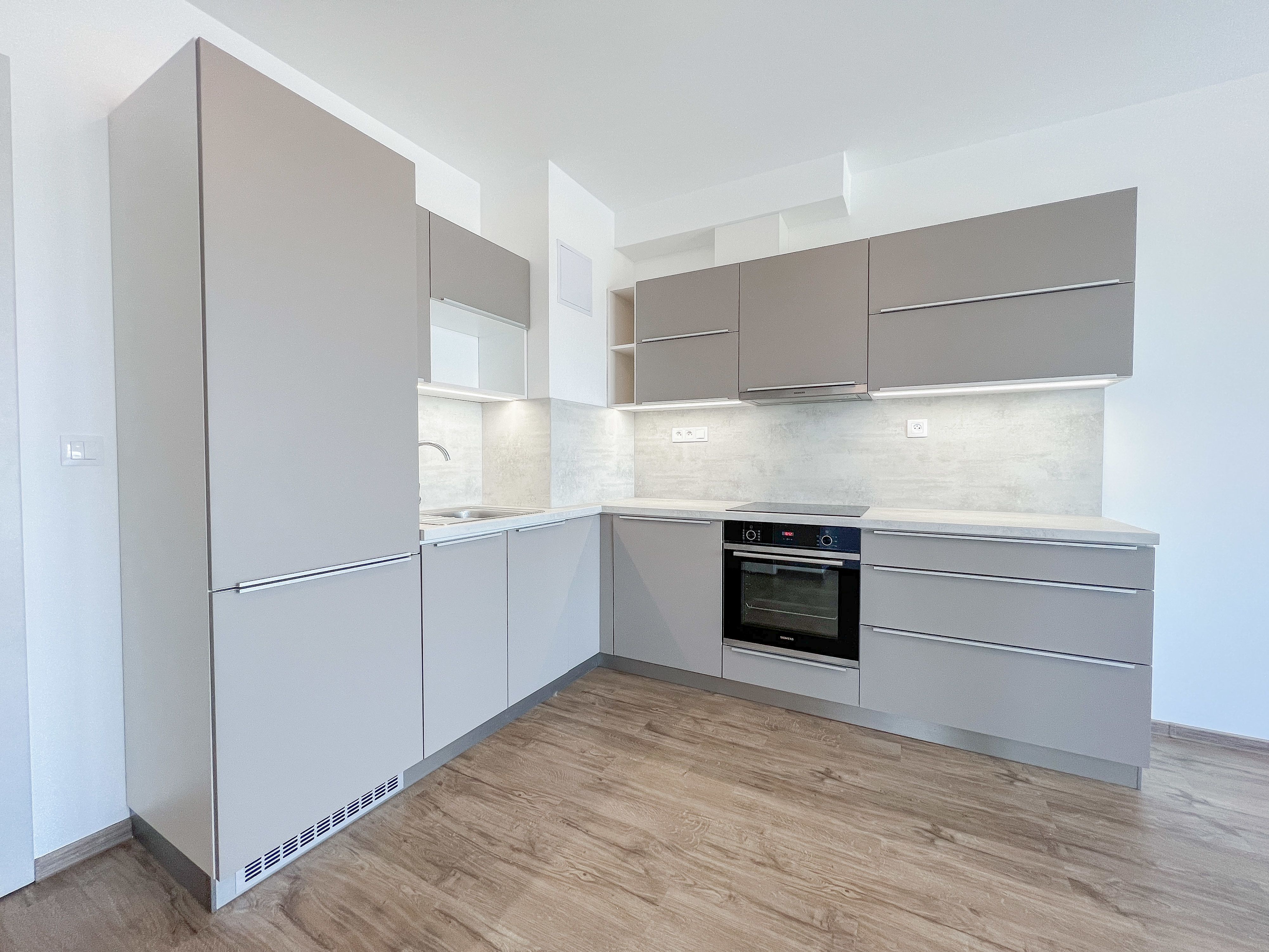 Pronájem krásného bytu 3+kk v Olomouci, ul Dolní novosadská - obrázek č.2