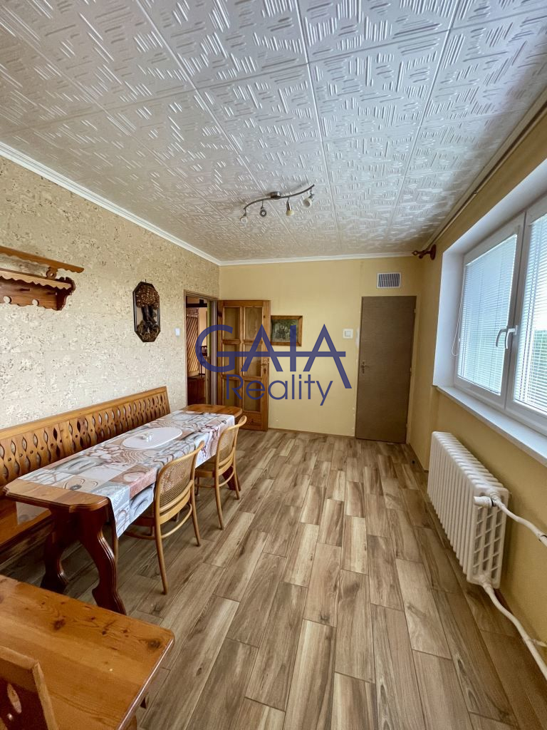 Pronájem prostorného patra v rodinném domě - obrázek č.5