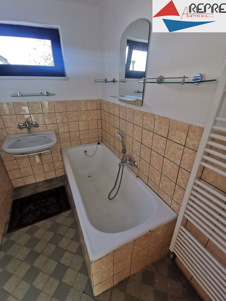 Hněvice - prodej rodinného domu - obrázek č.10