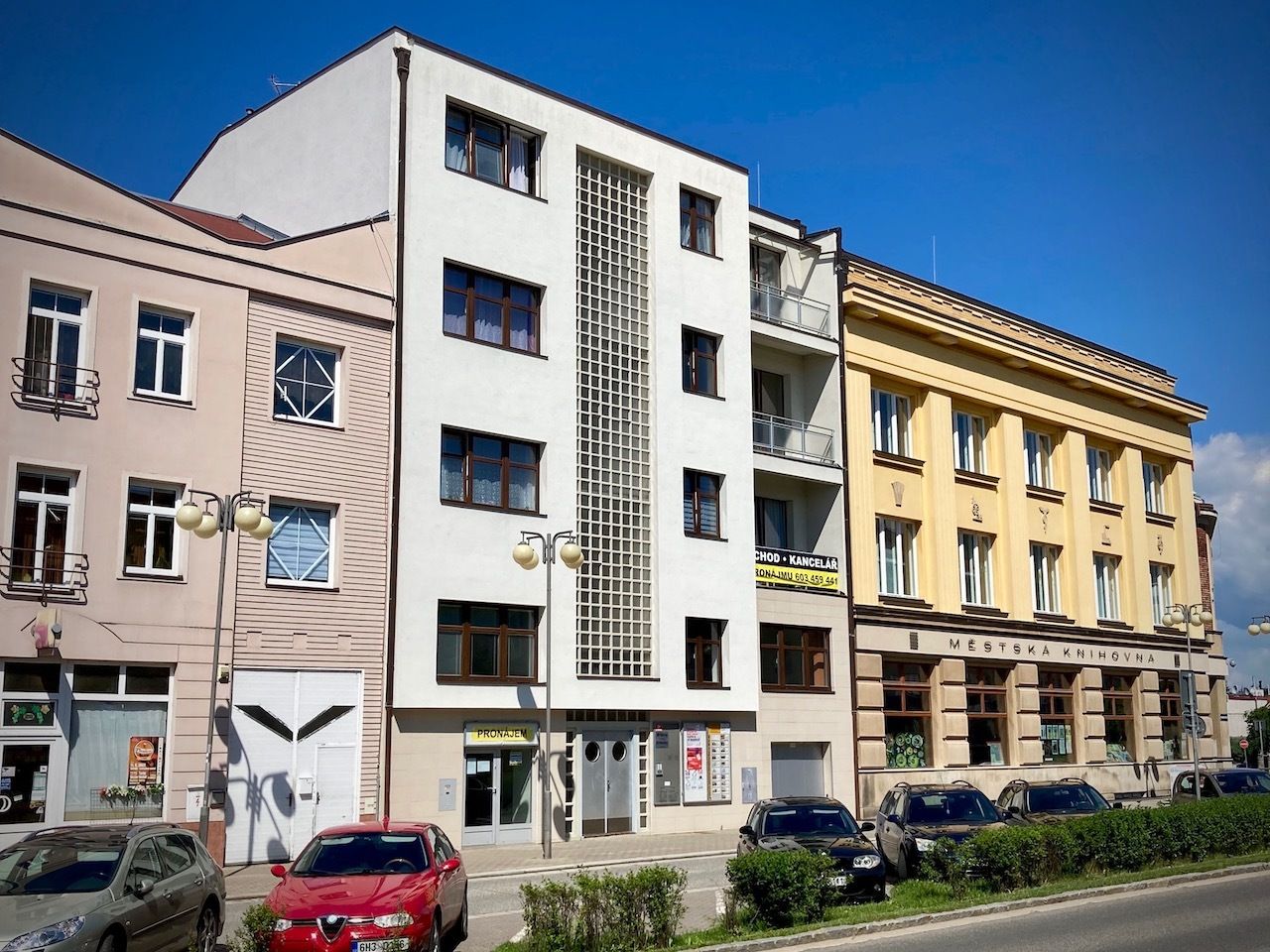 Pronájem bytu 1+kk, 29 m2 v centru Nového Města n/Met. - obrázek č.2