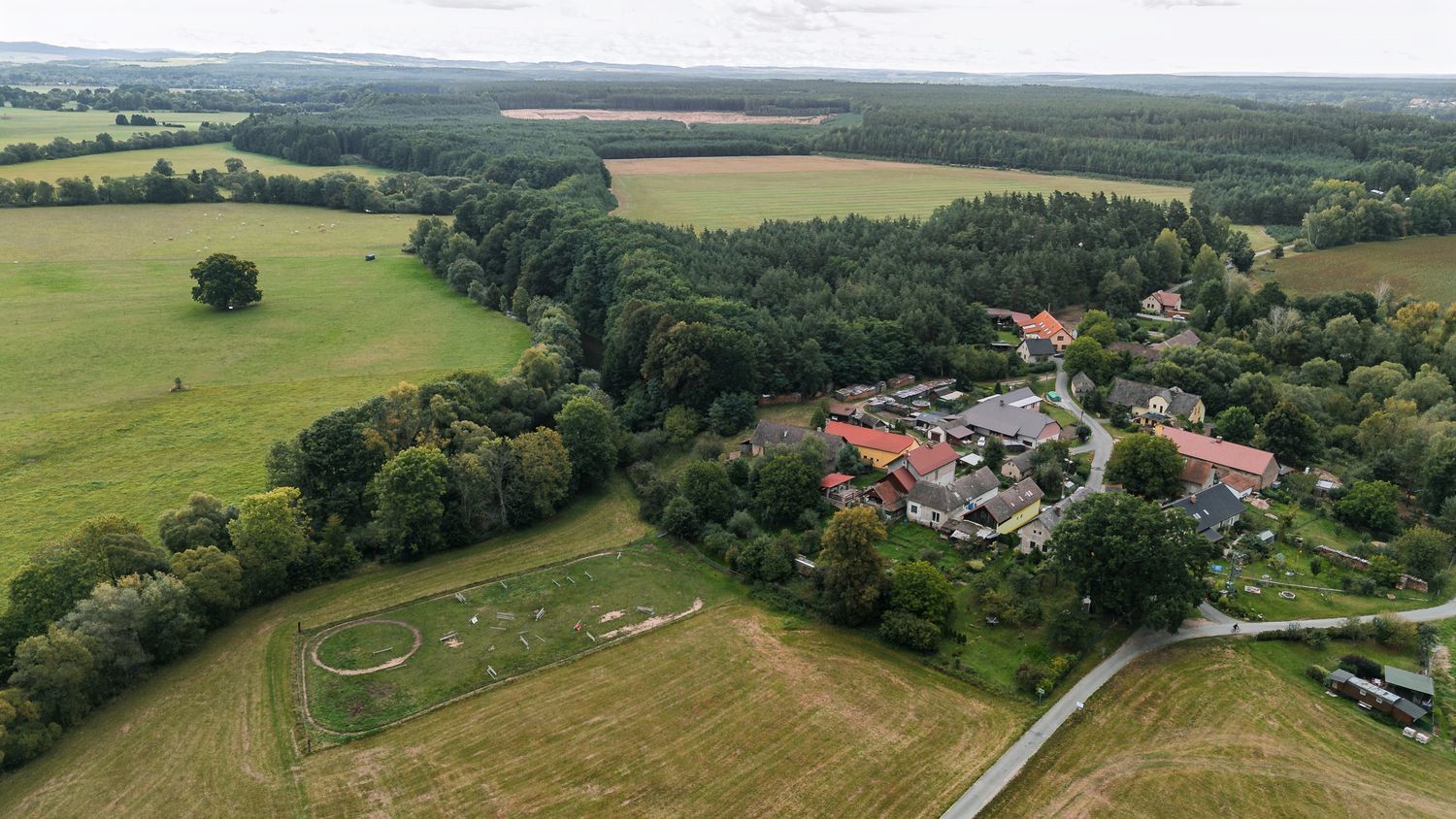 Rodinný dům s velkým pozemkem Žďár nad Orlicí - část Světlá. - obrázek č.7