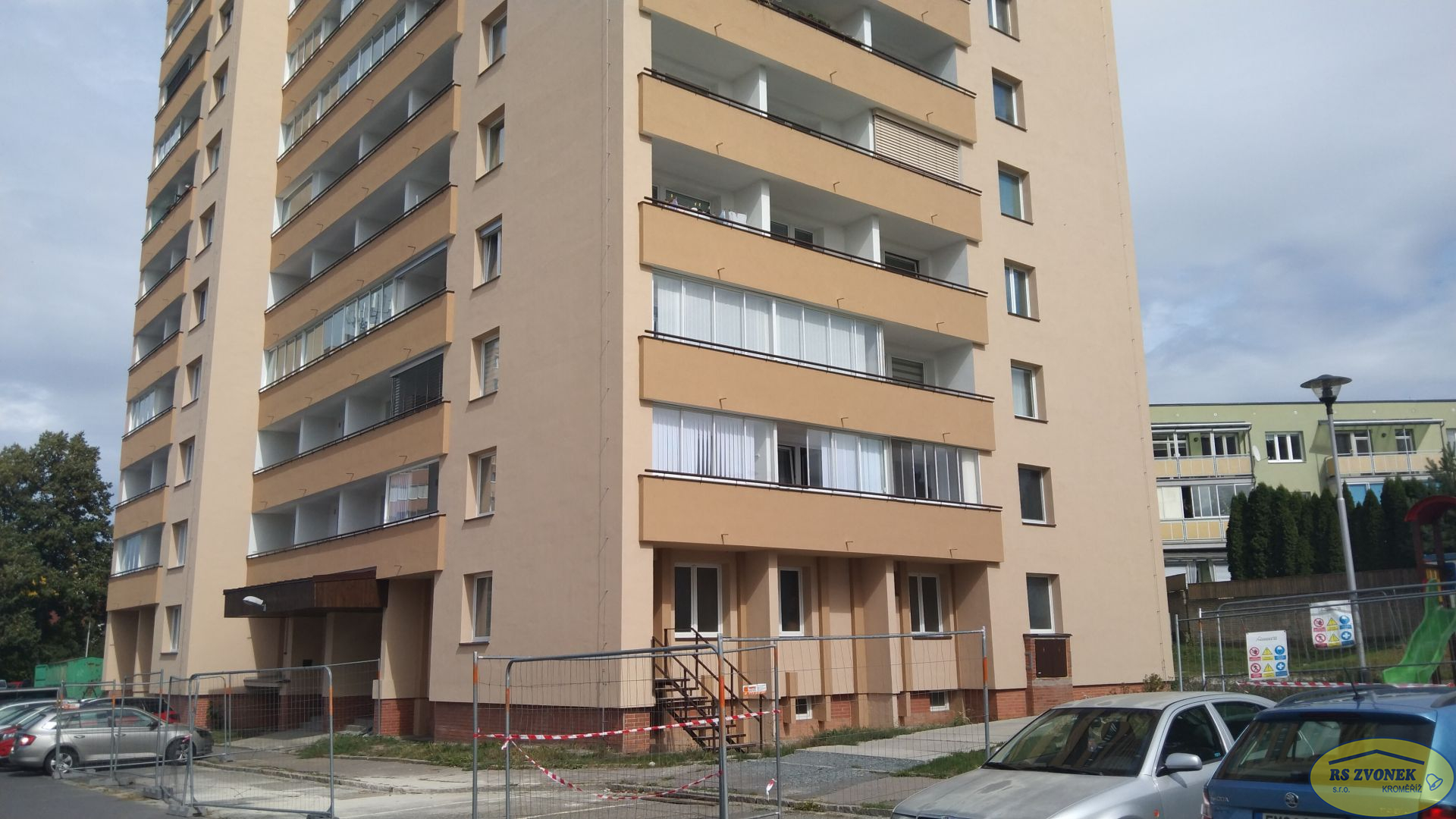 Podnájem bytu 1+kk, ul. Budovatelů, Přerov - titulní obrázek--
