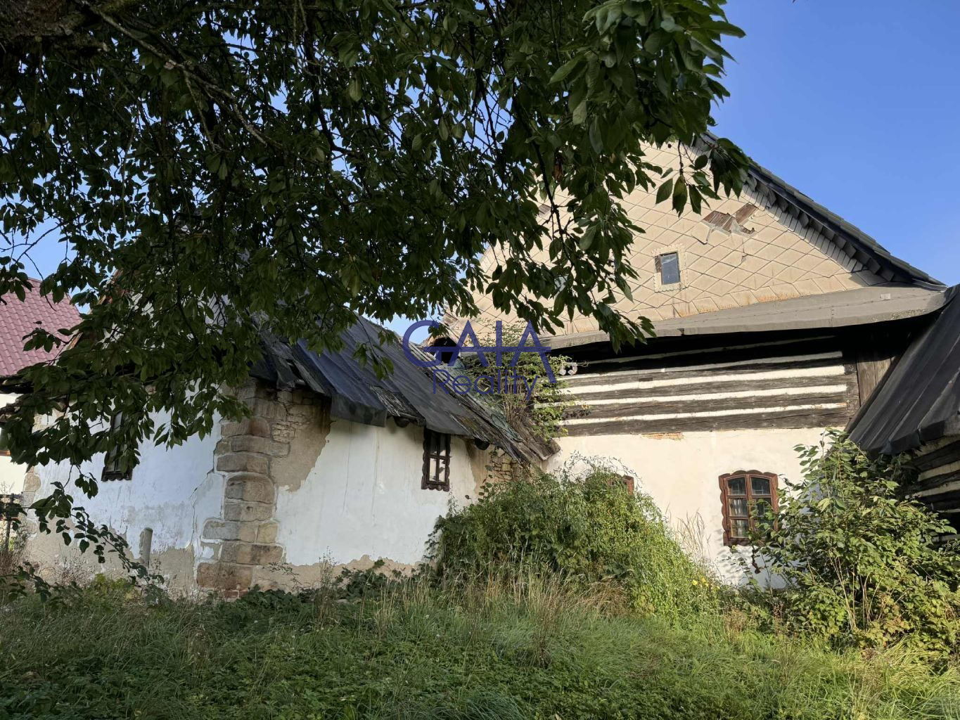 Prodej netradiční historické památky, krásné roubenky - obrázek č.3