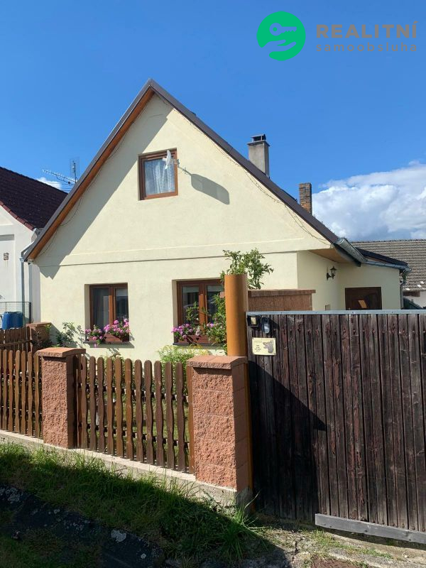 Prodej rodinného domu se stodolou a uzavřeným dvorem - obrázek č.11