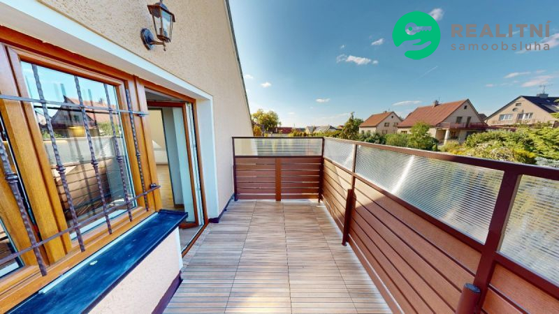Komfortní a vzdušný byt 3+1 s terasou, 118 m2 - obrázek č.14