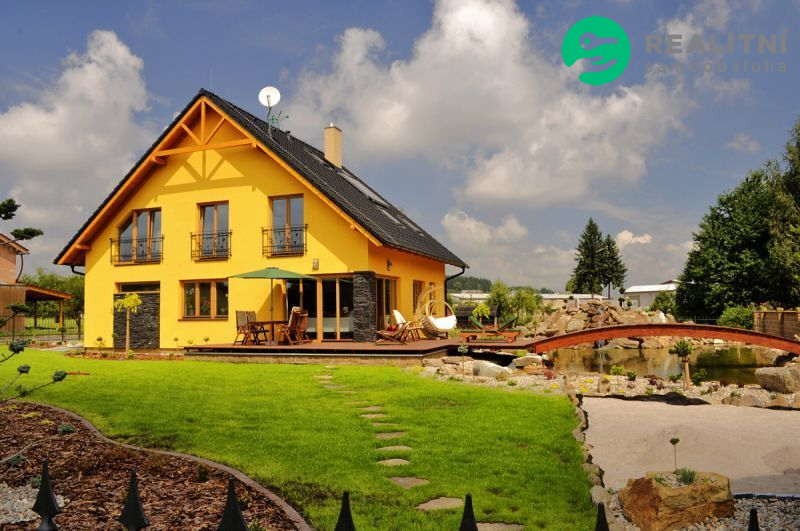 Apartmánový dům 5 jednotek a dvougaráž - obrázek č.2