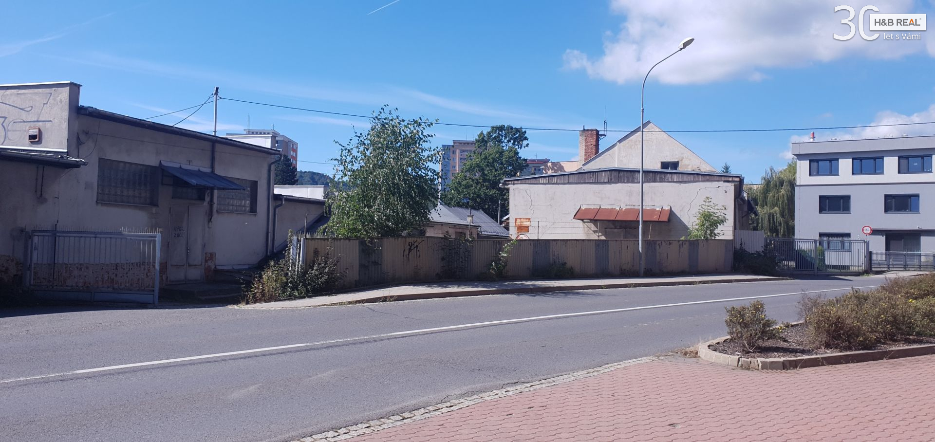 Pronájem skladových prostor 550 m2, Vsetín, ul. 4. Května - titulní obrázek--