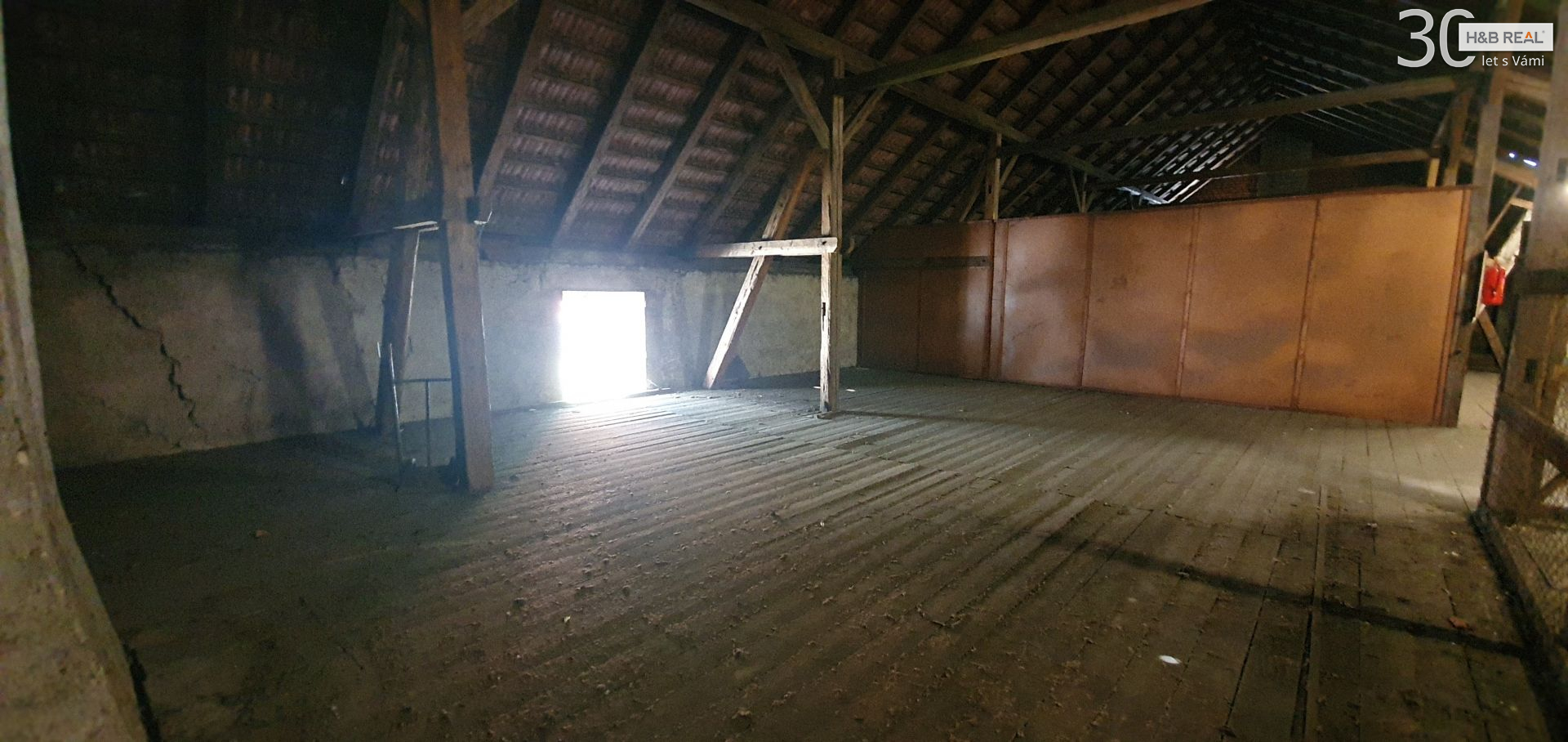 Pronájem skladových prostor 550 m2, Vsetín, ul. 4. Května - obrázek č.13