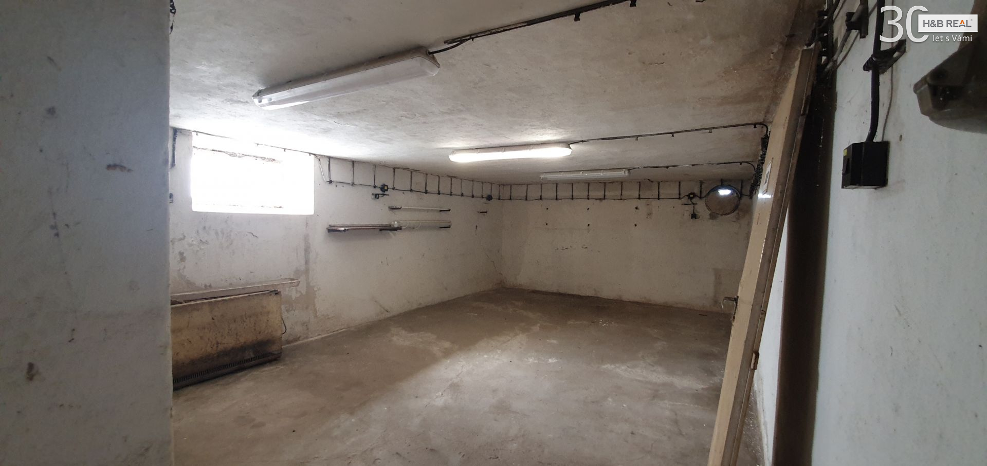 Pronájem skladových prostor 550 m2, Vsetín, ul. 4. Května - obrázek č.21