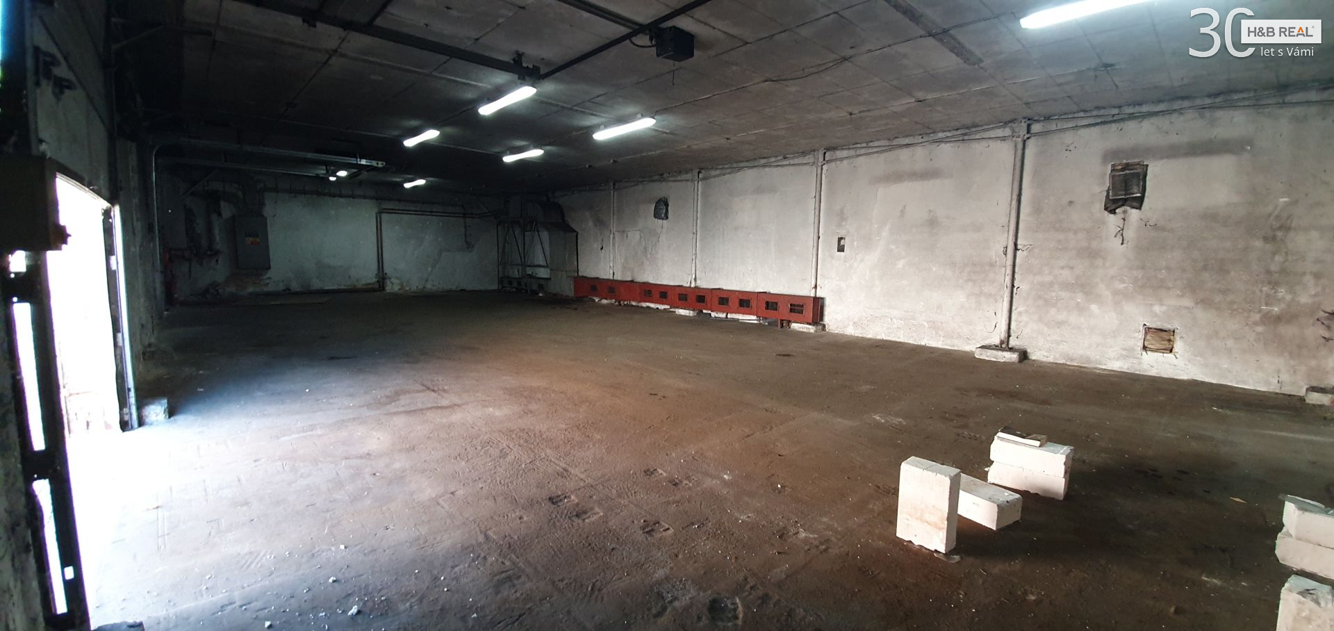 Pronájem skladových prostor 550 m2, Vsetín, ul. 4. Května - obrázek č.24