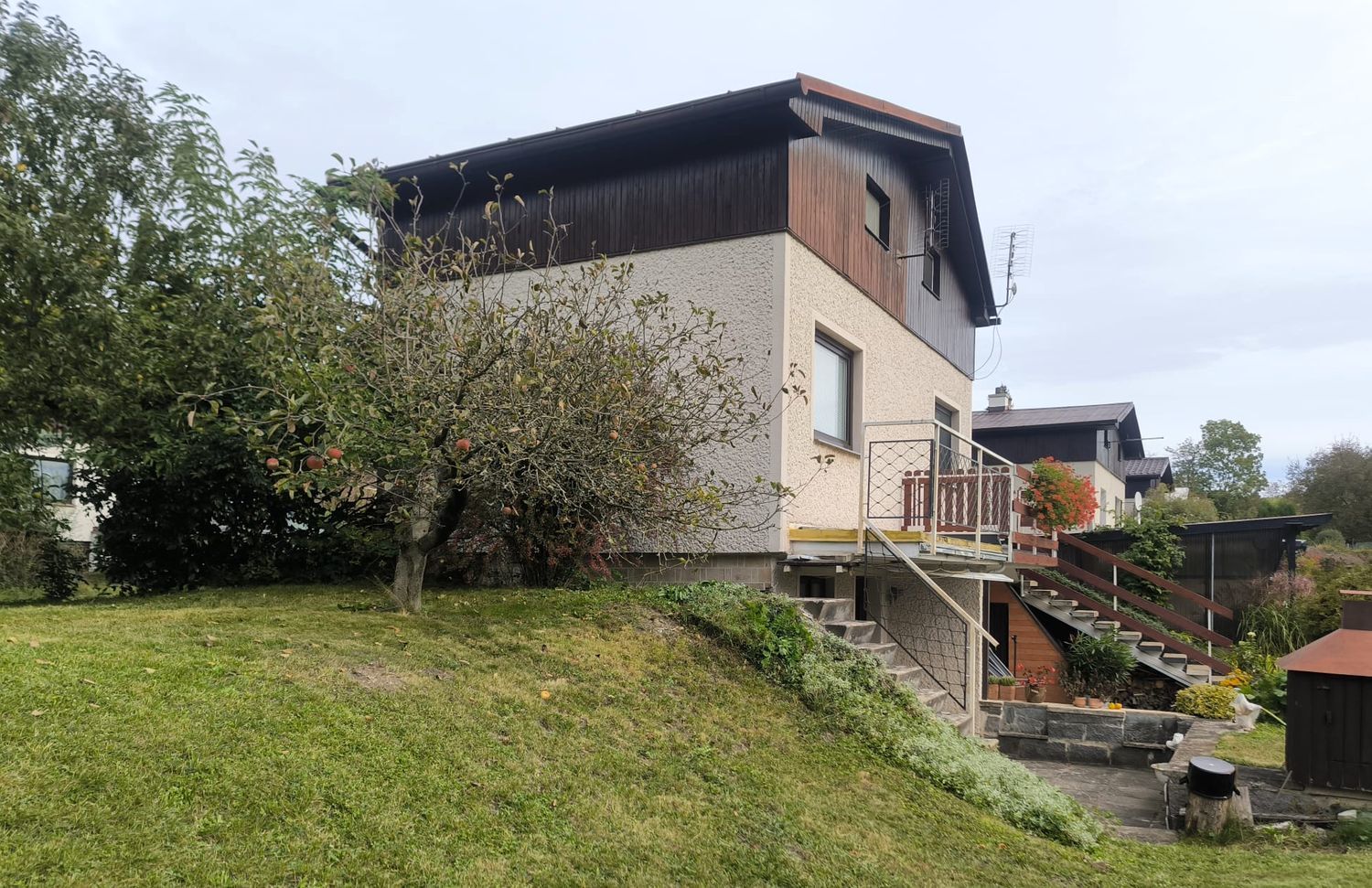 Prodej rekreační chaty v Týništi nad Orlicí - Rašovice - titulní obrázek--
